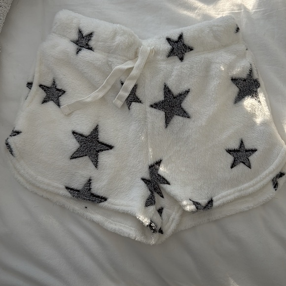 Pajama Set - Picture 3 of 4